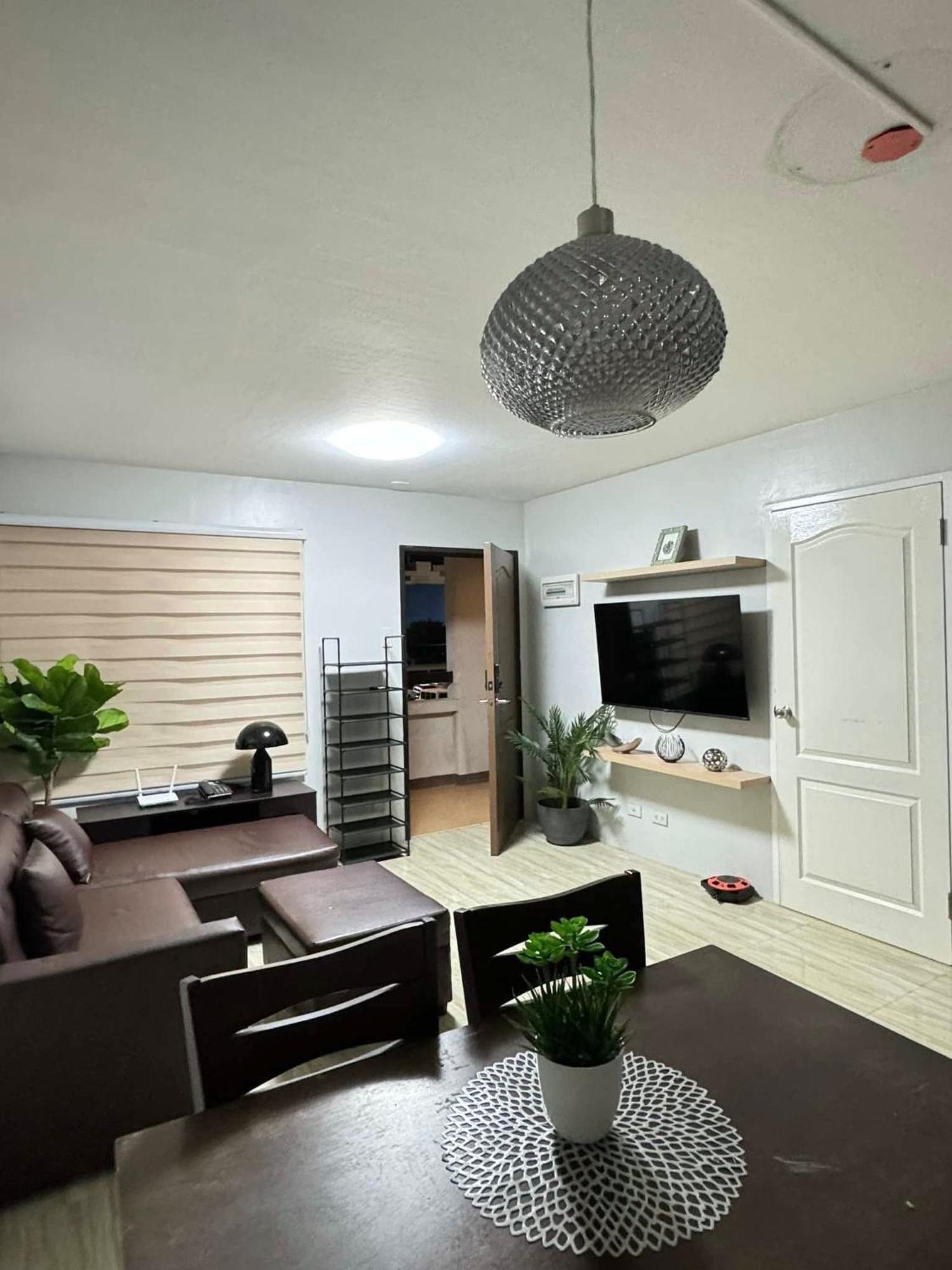 Cozy 2Br With Free Pool Beside Sm City Mall Davao Zewnętrze zdjęcie